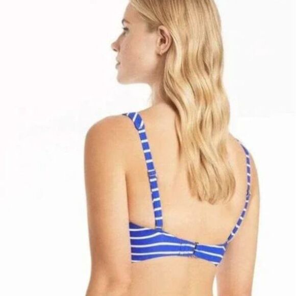 Sea Level Swim Australia Chamarel Square Neck Twist Front Bra Top. US 6 Swimsuit - Picture 2 of 6
